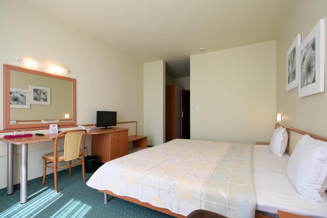 Benvita Hotel Sables d'or Extérieur photo